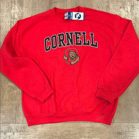 Gildan Red Crewneck Sweater Classic Style - Picture 1 of 5